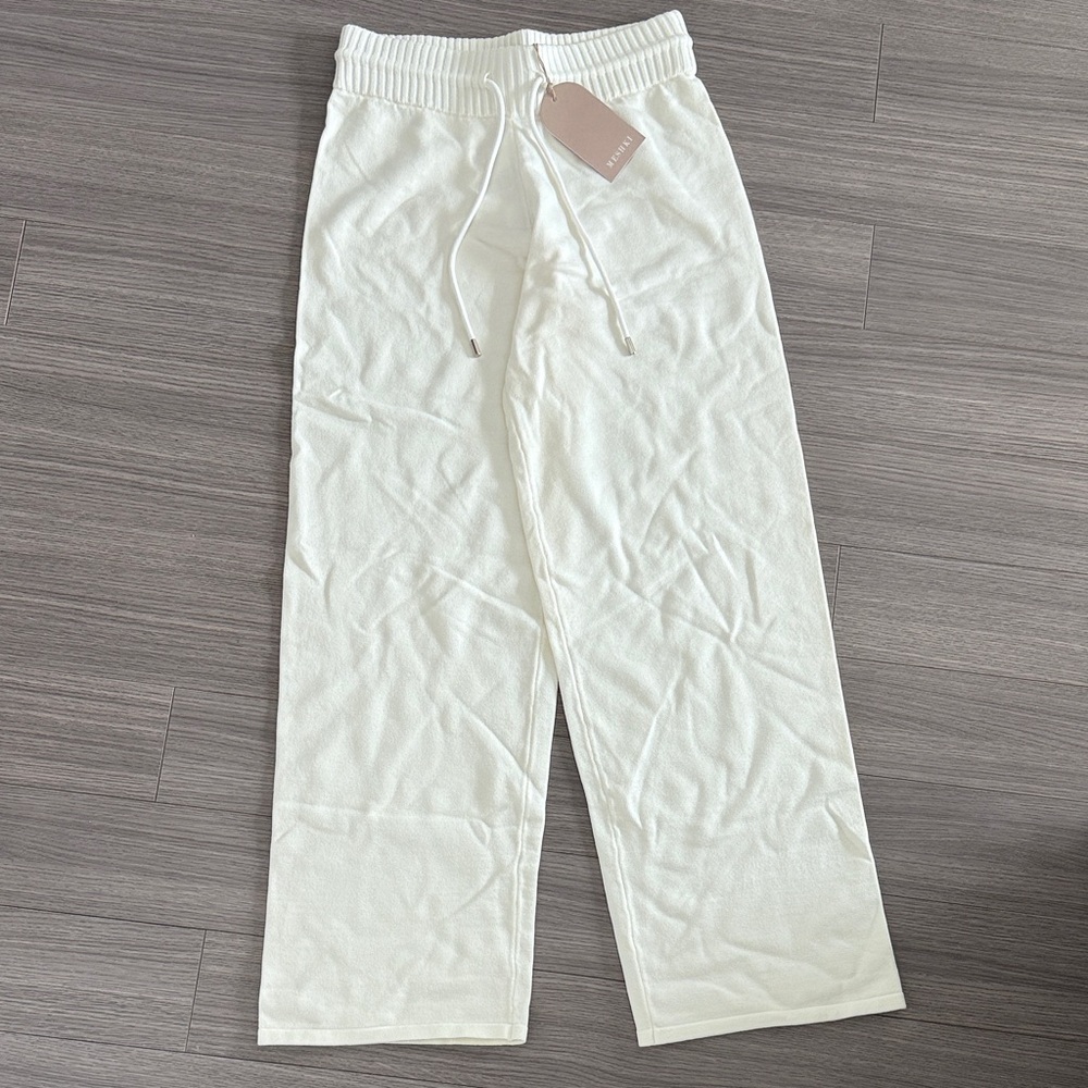 Meshki Cream Drawstring Joggers